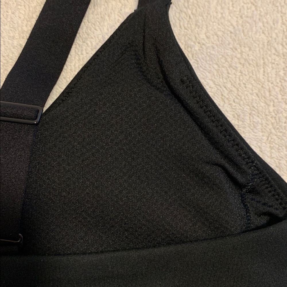 Women’s Nike Indy black sports bra! NWT - Picture 4 of 7